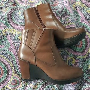 Dansko Brown Leather Booties 3inch Heel